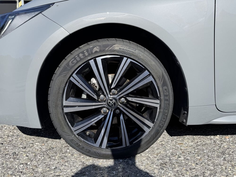 Toyota Corolla Touring Sports usata a Como (12)