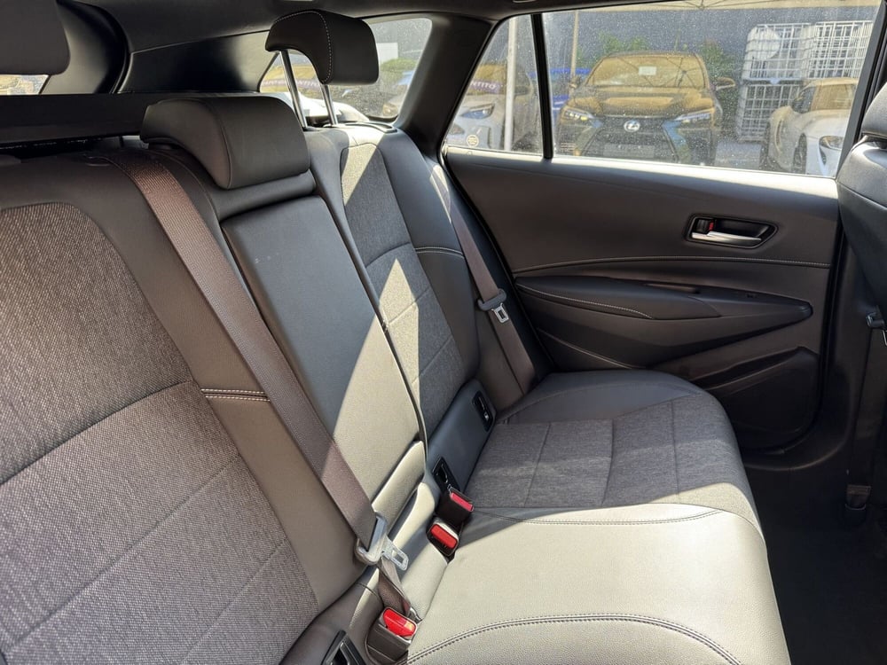 Toyota Corolla Touring Sports usata a Como (6)