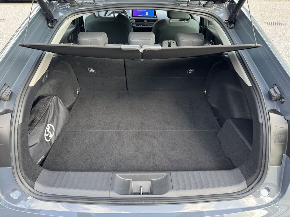 Toyota Prius nuova a Como (11)