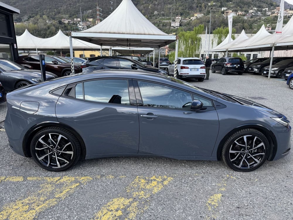 Toyota Prius nuova a Como (12)