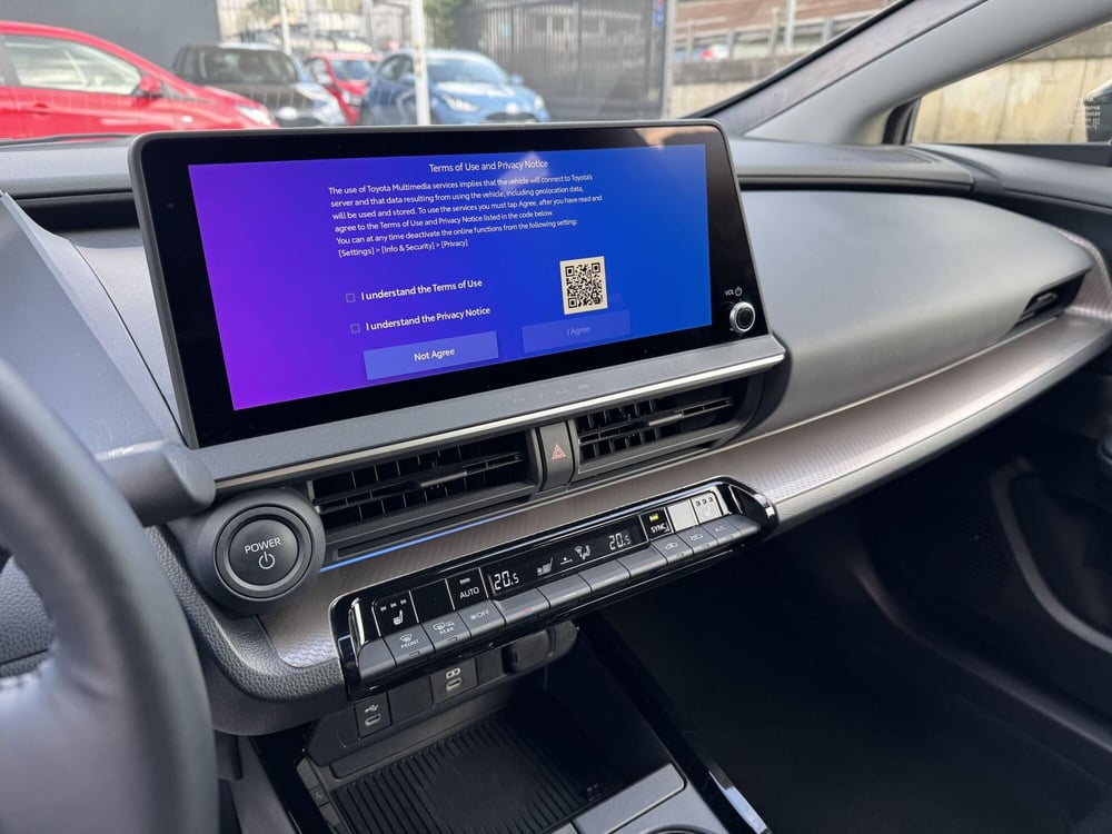 Toyota Prius nuova a Como (14)
