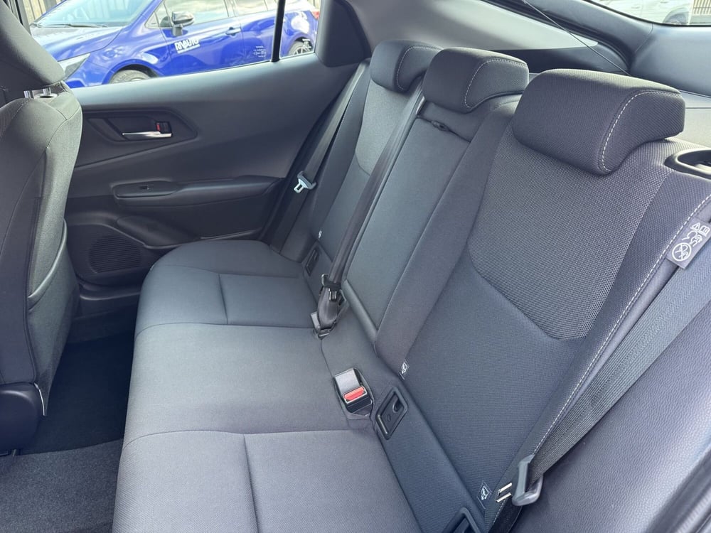 Toyota Prius nuova a Como (7)