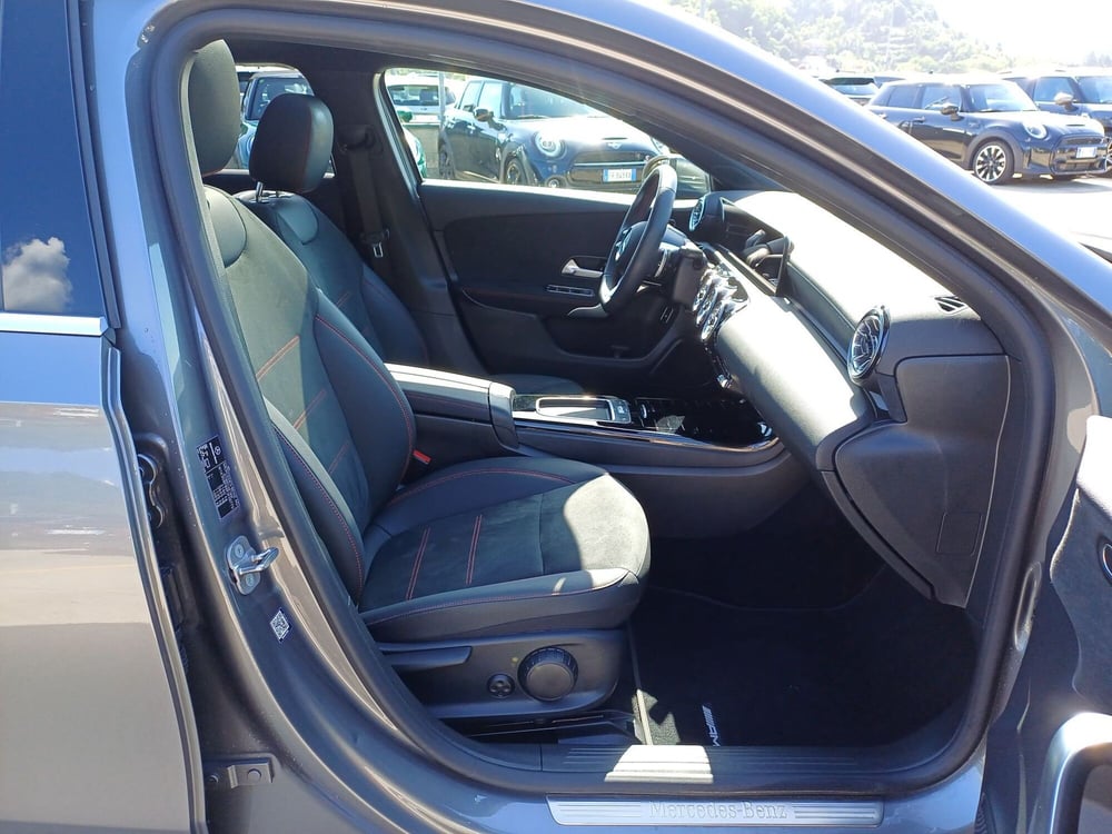 Mercedes-Benz Classe A Sedan usata  (11)
