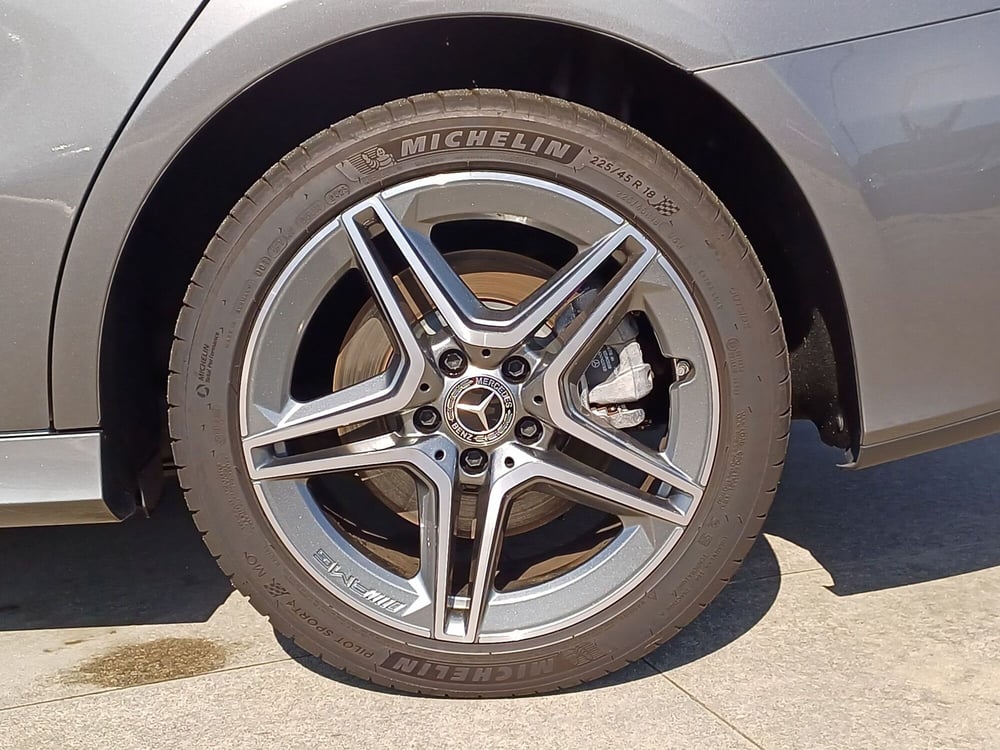 Mercedes-Benz Classe A Sedan usata  (15)