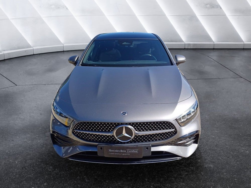 Mercedes-Benz Classe A Sedan usata  (2)