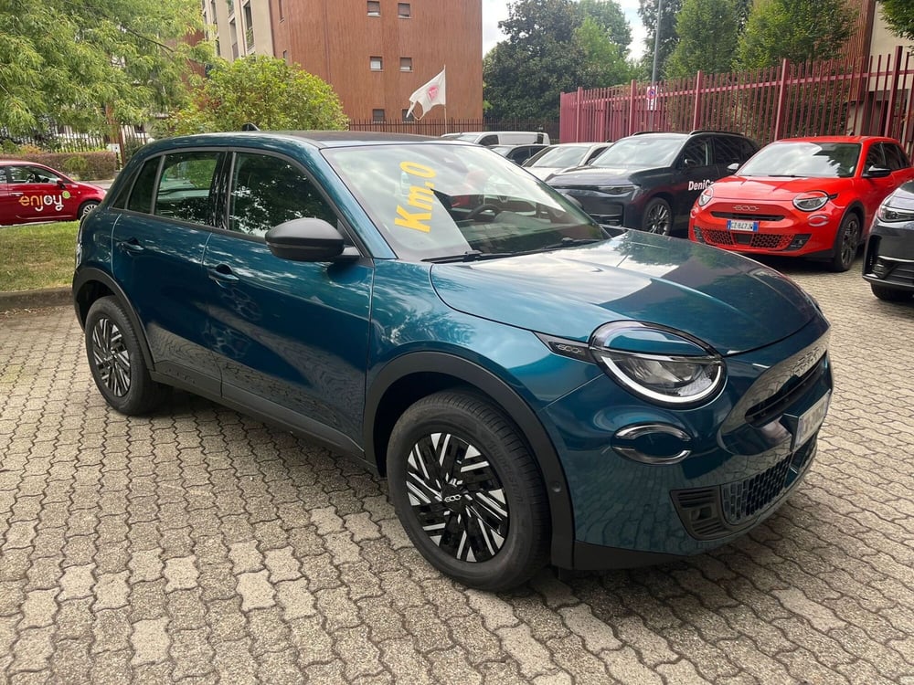 Fiat 600 nuova a Milano (3)