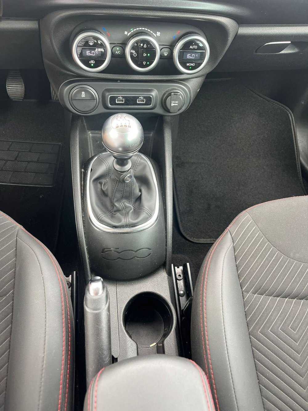 Fiat 500L usata a Milano (17)
