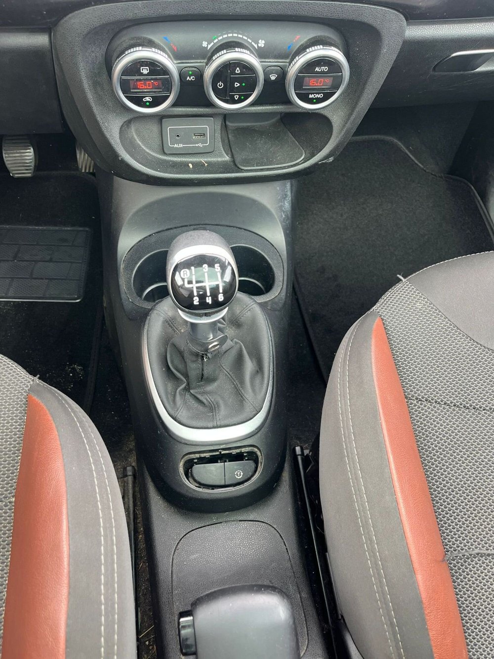 Fiat 500L usata a Milano (19)