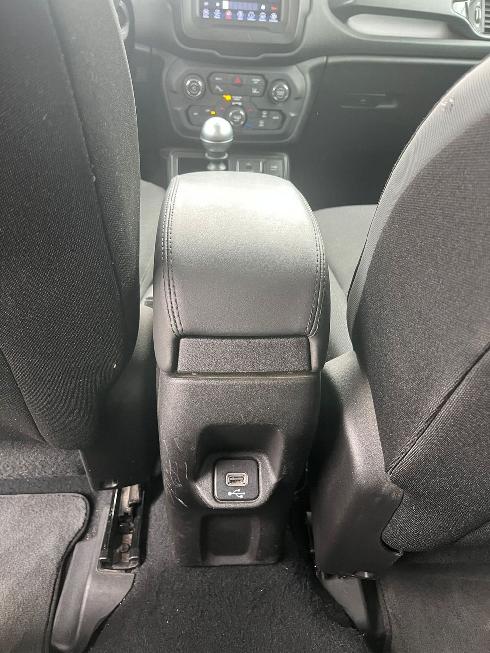 Jeep Renegade usata a Milano (18)