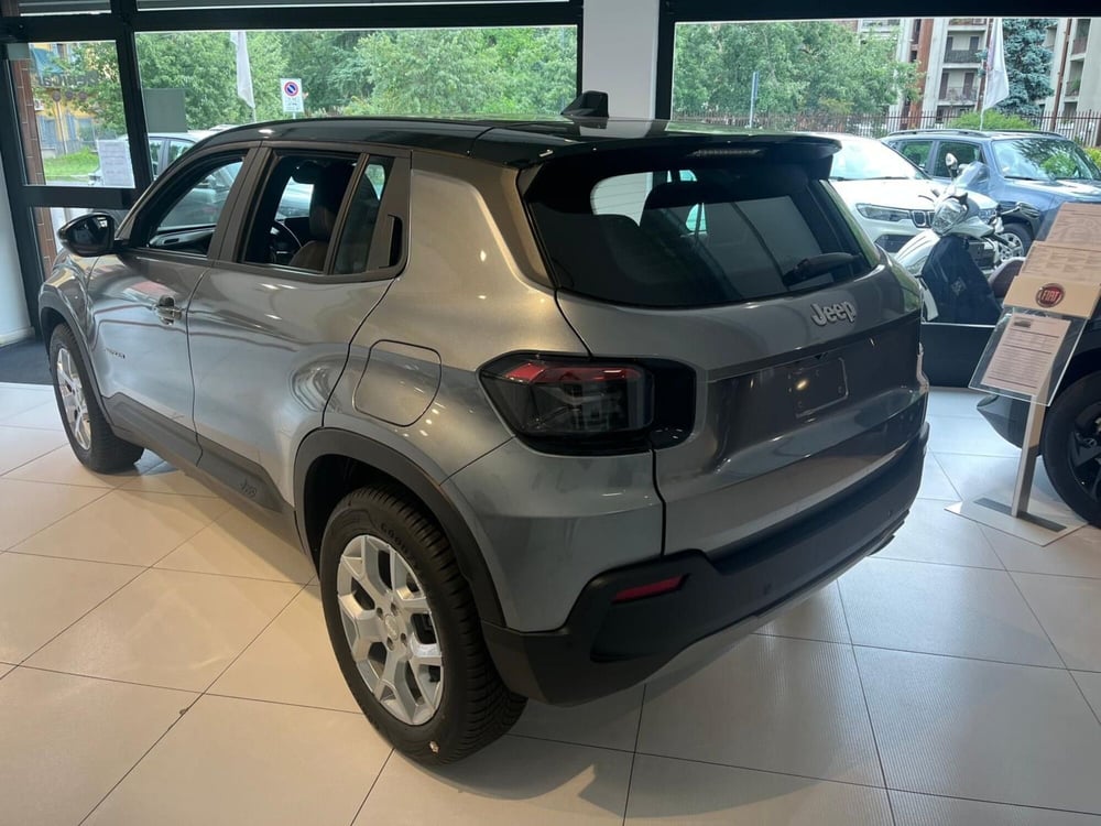 Jeep Avenger nuova a Milano (6)