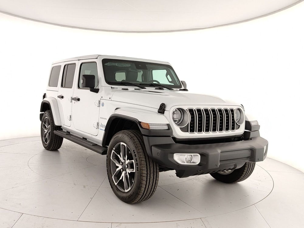 Jeep Wrangler Unlimited nuova a Caserta
