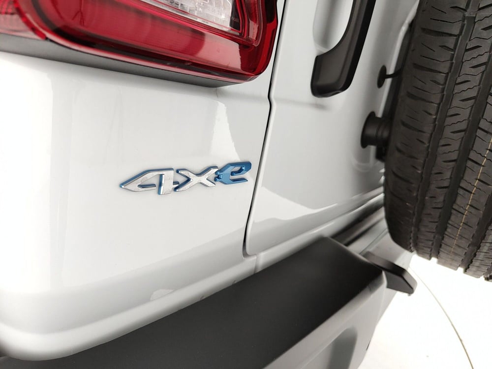 Jeep Wrangler Unlimited nuova a Caserta (10)