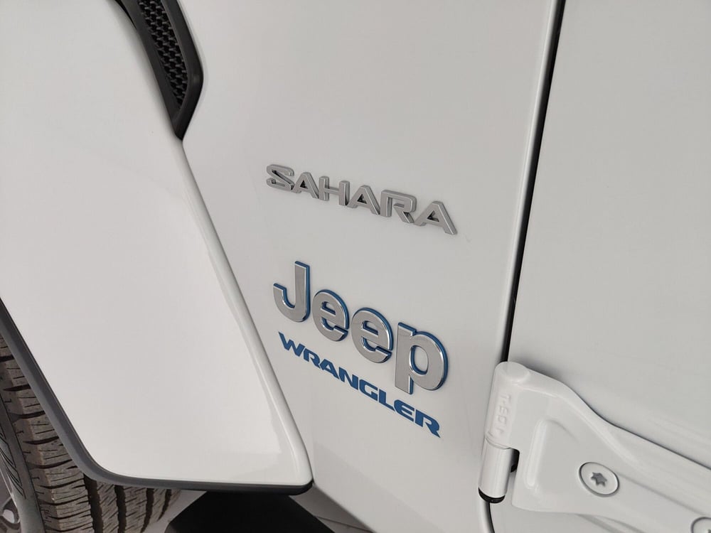 Jeep Wrangler Unlimited nuova a Caserta (14)