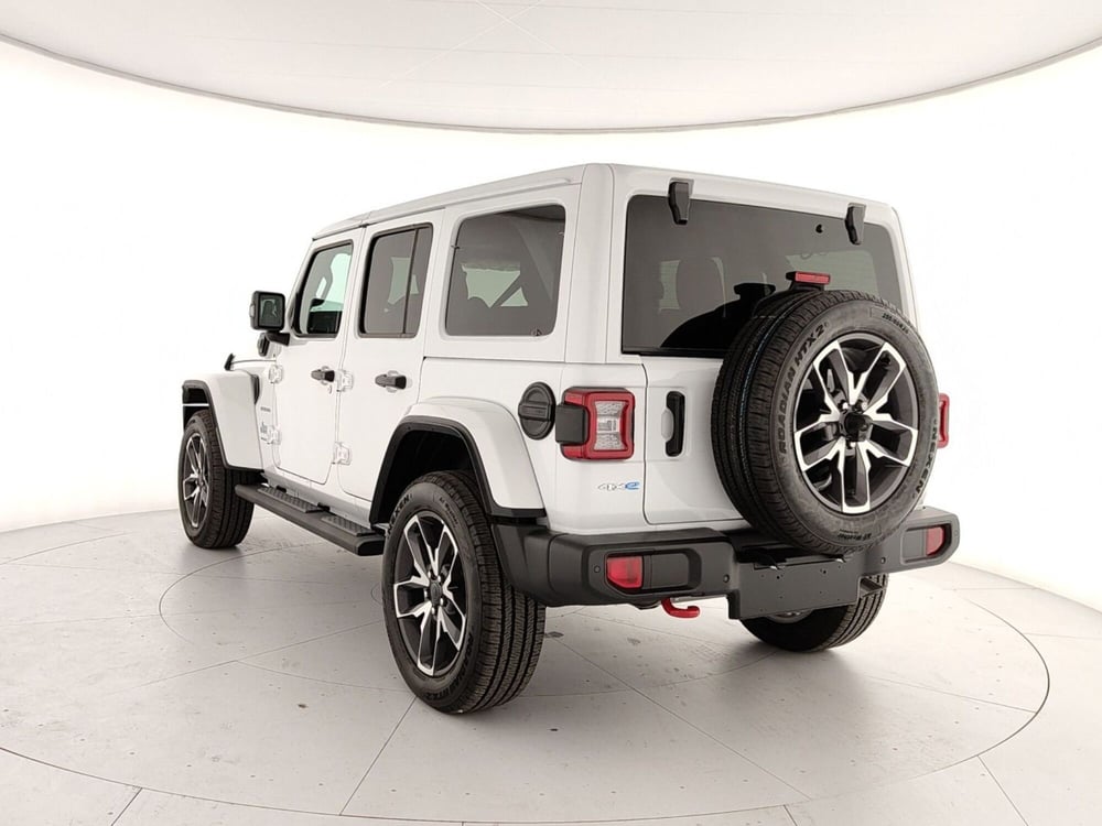 Jeep Wrangler Unlimited nuova a Caserta (4)
