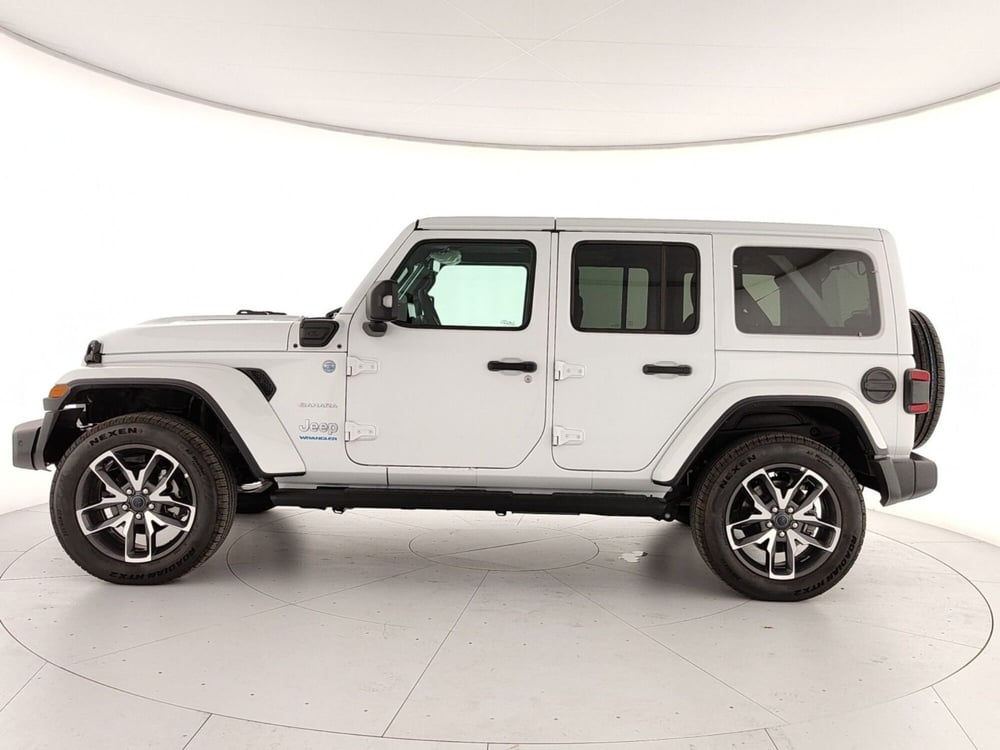 Jeep Wrangler Unlimited nuova a Caserta (8)
