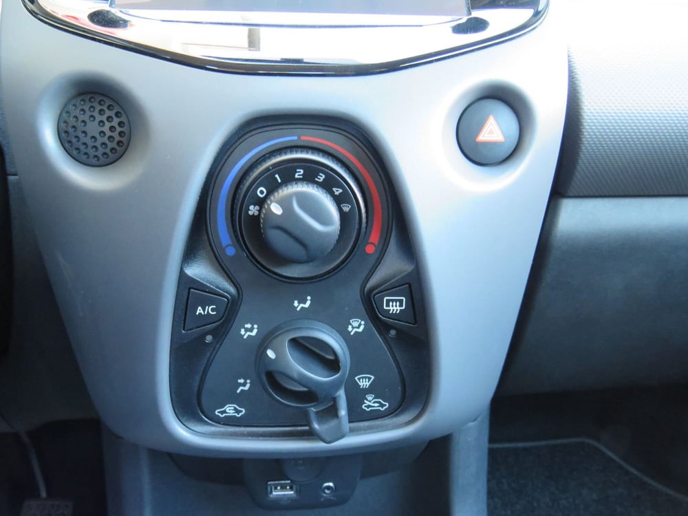 Peugeot 108 usata a Monza e Brianza (15)