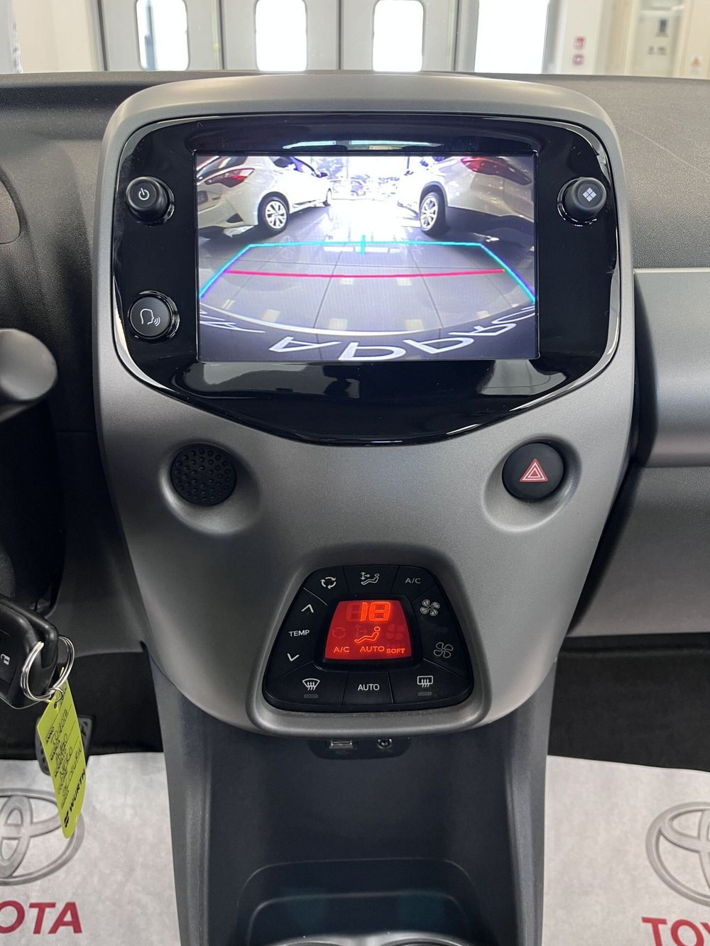 Toyota Aygo usata a Prato (12)