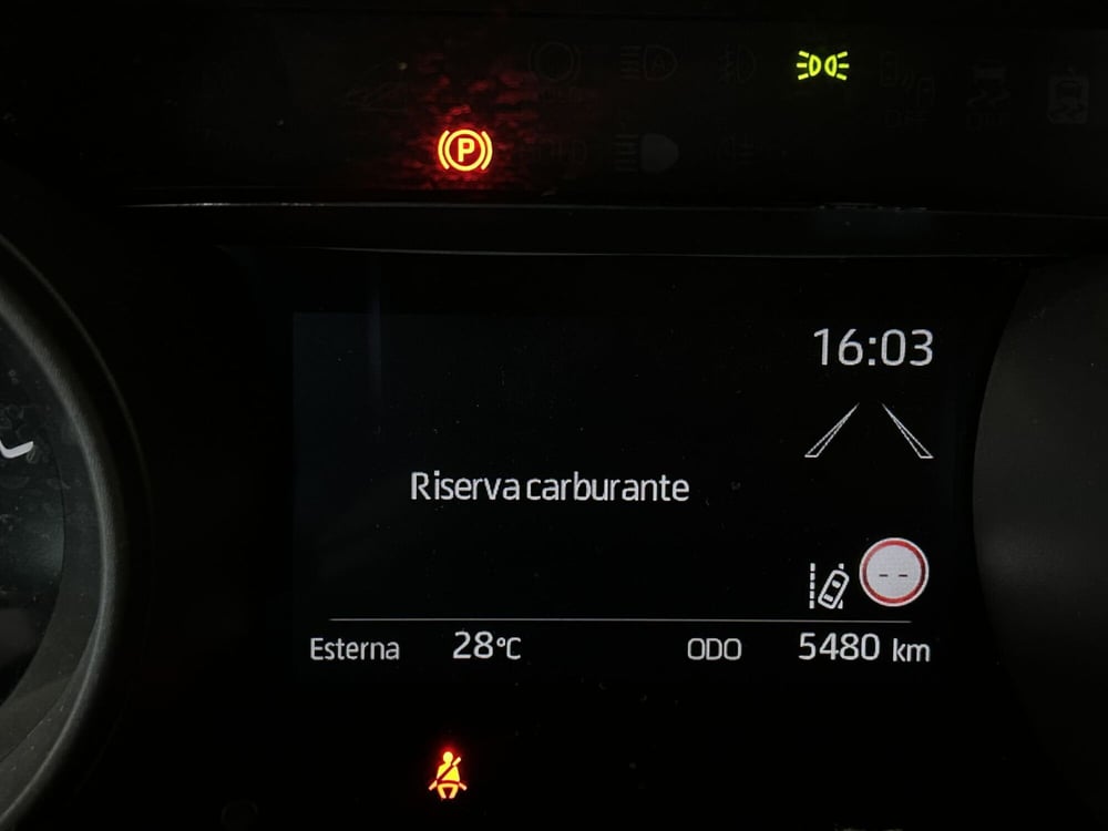 Toyota Yaris Cross usata a Milano (13)