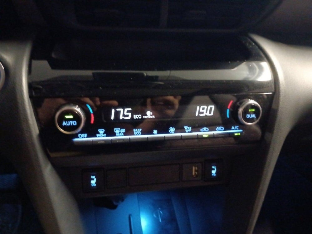 Toyota Yaris Cross usata a Milano (14)