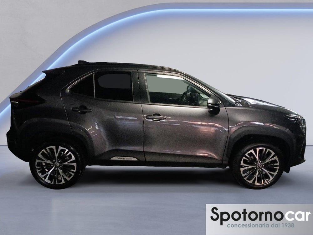 Toyota Yaris Cross usata a Milano (7)