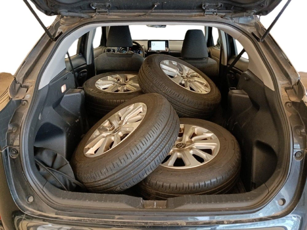 Toyota Yaris Cross usata a Milano (12)