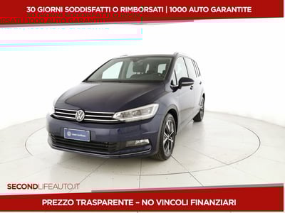 Volkswagen Touran 2.0 tdi Executive dsg del 2024 usata a San Giovanni Teatino