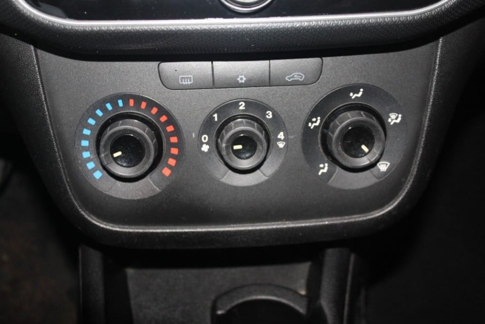 Fiat Punto usata a Viterbo (13)