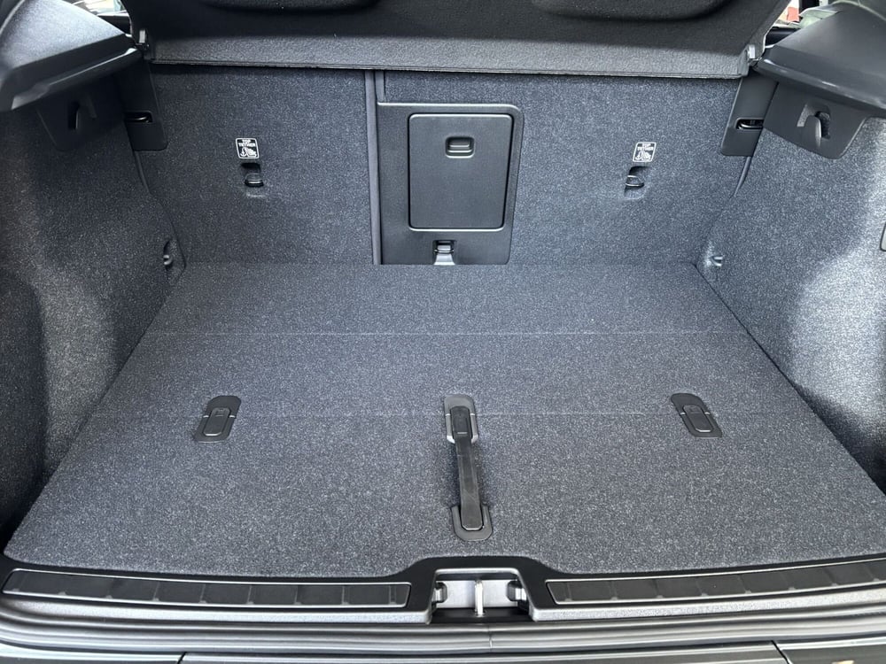 Volvo XC40 nuova a Ferrara (13)
