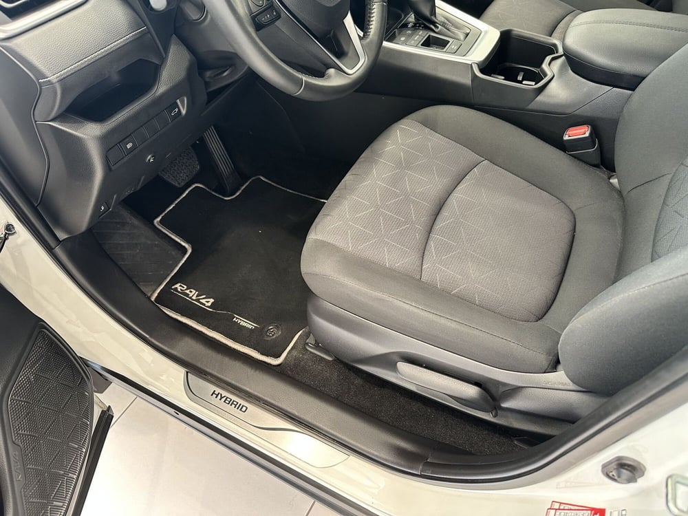 Toyota Rav4 usata a Latina (11)