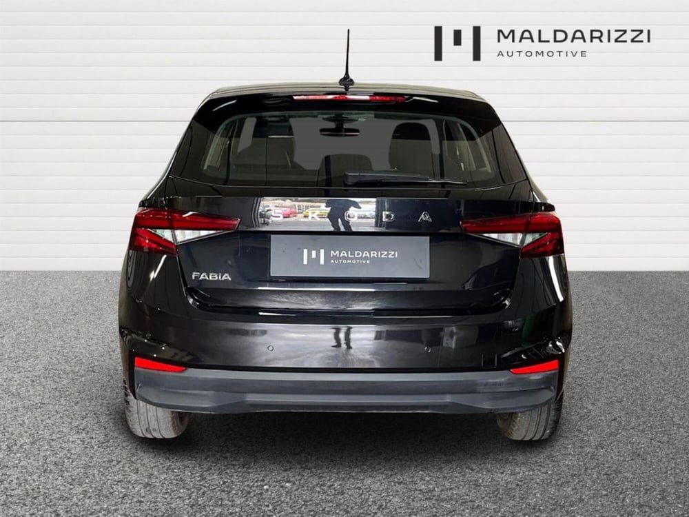 Skoda Fabia usata a Bari (13)
