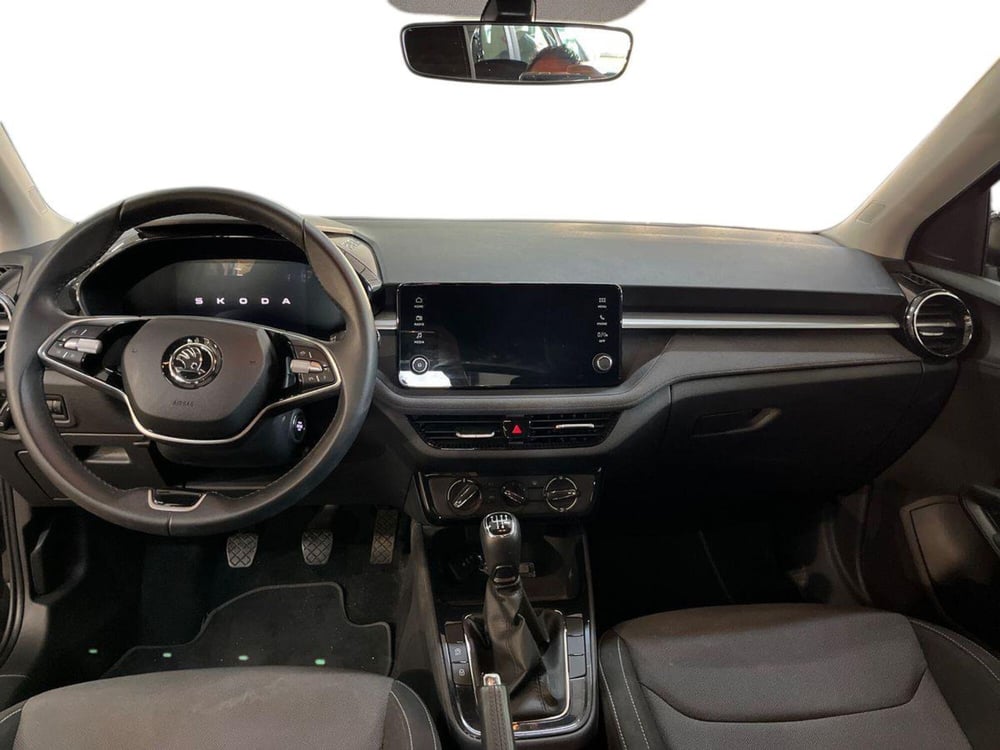 Skoda Fabia usata a Bari (18)