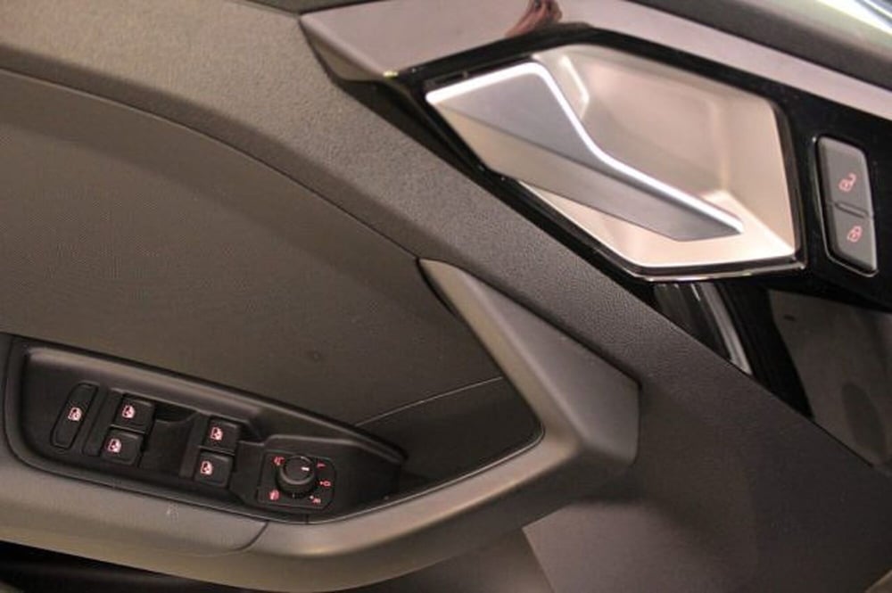 Audi A1 allstreet usata a Novara (8)