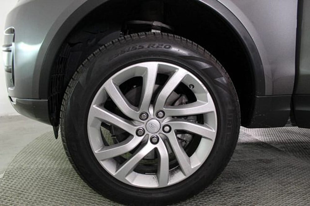 Land Rover Discovery usata a Novara (17)