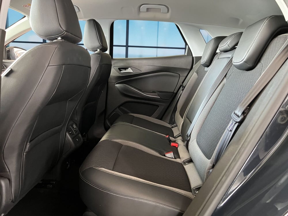 Opel Grandland X usata a Cosenza (13)