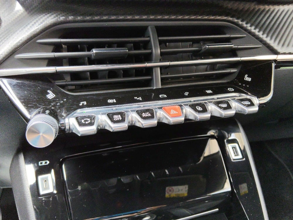 Peugeot 2008 usata a Pescara (13)
