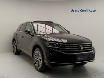 Volkswagen Touareg 3.0 V6 TSI eHybrid Elegance del 2024 usata a Pratola Serra