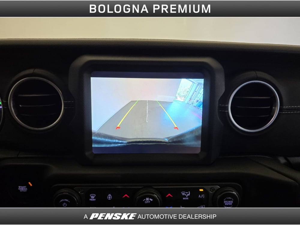 Jeep Wrangler Unlimited usata a Bologna (13)