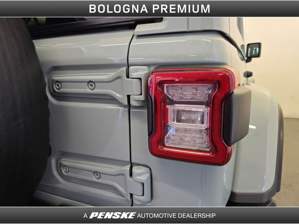 Jeep Wrangler Unlimited usata a Bologna (17)