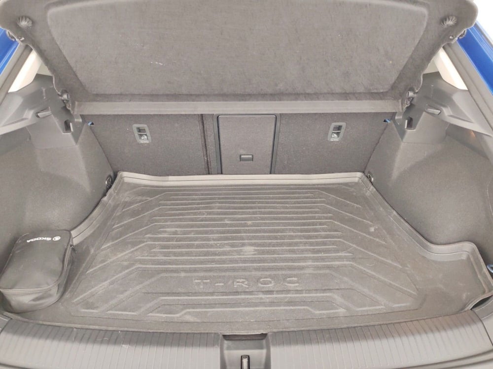 Volkswagen T-Roc usata a Massa-Carrara (16)