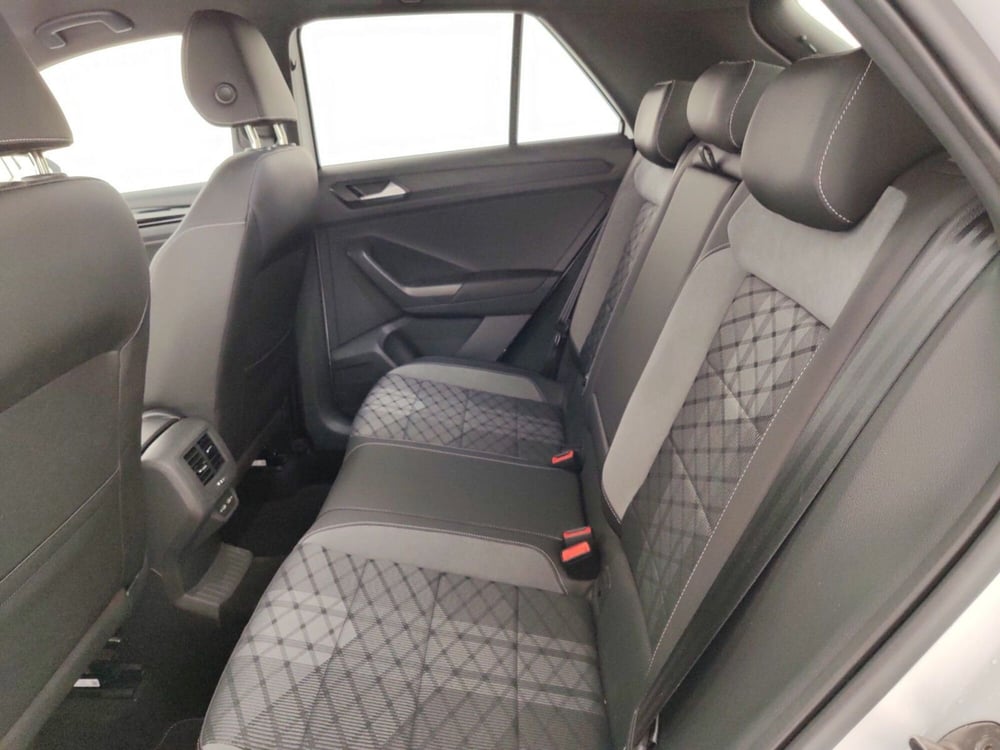 Volkswagen T-Roc usata a Massa-Carrara (9)