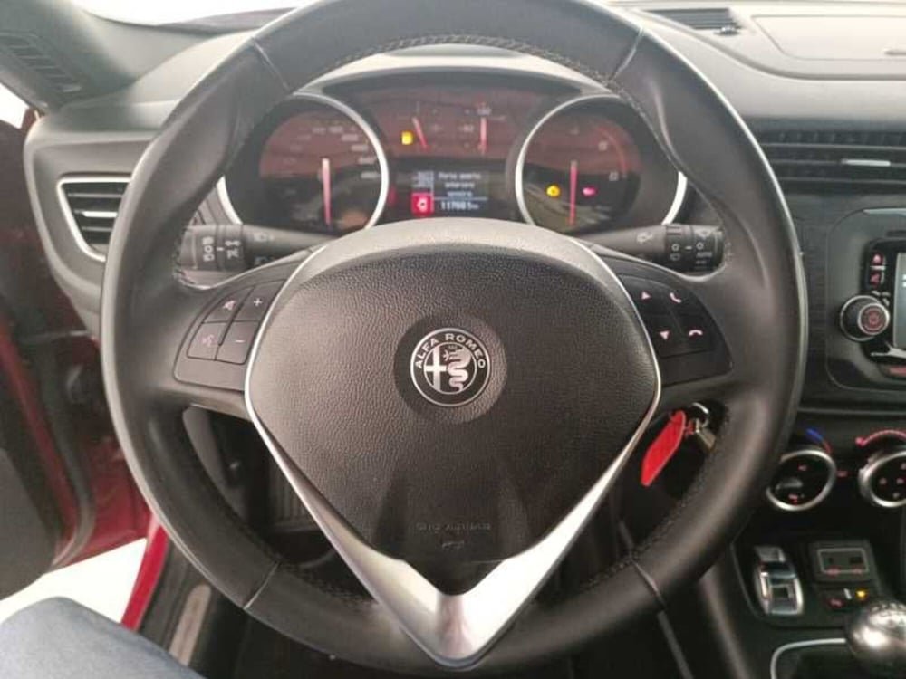 Alfa Romeo Giulietta usata a Treviso (13)