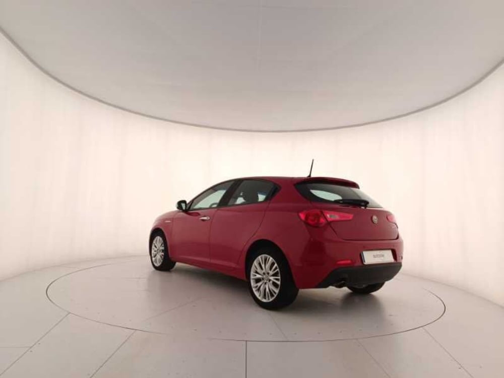 Alfa Romeo Giulietta usata a Treviso (4)