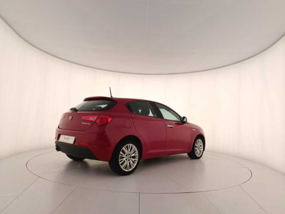 Alfa Romeo Giulietta usata a Treviso (6)