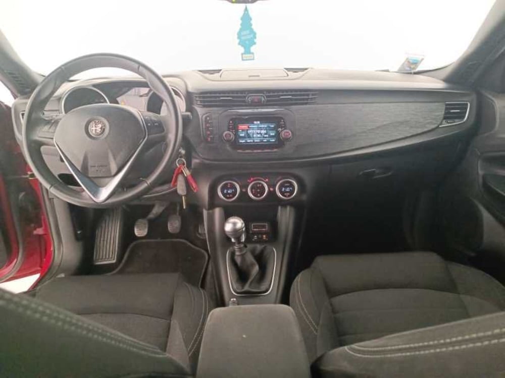 Alfa Romeo Giulietta usata a Treviso (9)