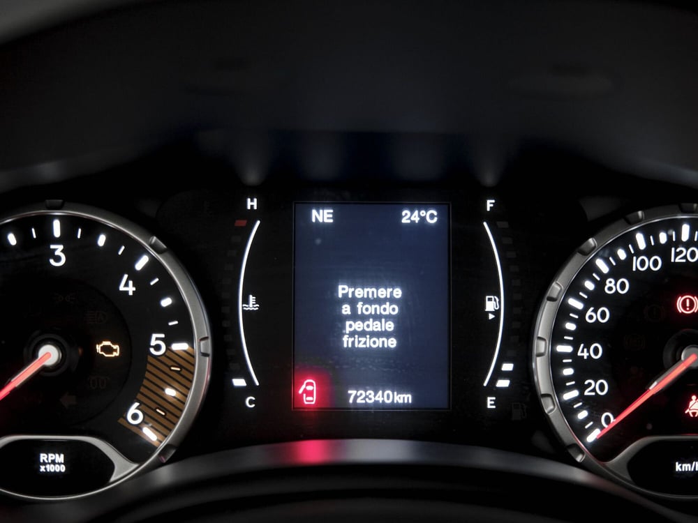 Jeep Renegade usata a Prato (11)