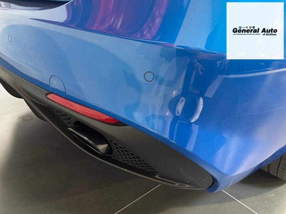 Alfa Romeo Giulia nuova a Lucca (14)