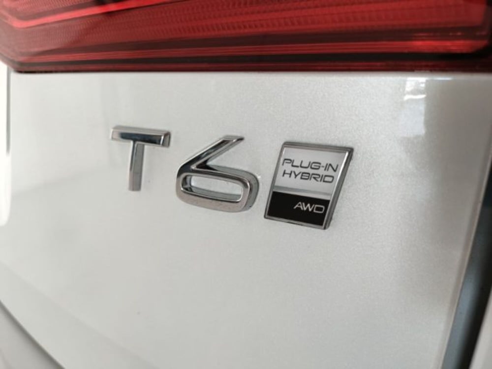 Volvo XC60 nuova a Modena (17)