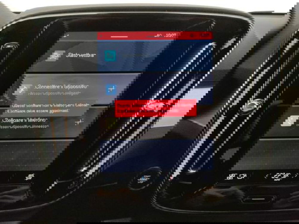 Volvo XC40 nuova a Modena (15)