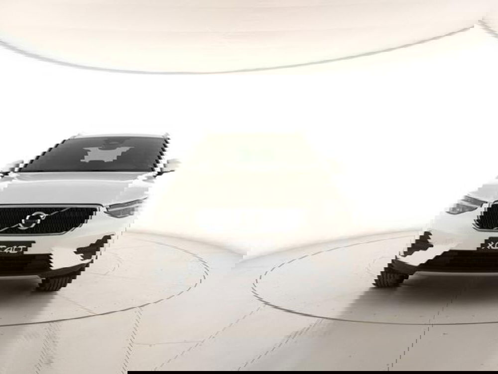 Volvo XC40 nuova a Modena (7)