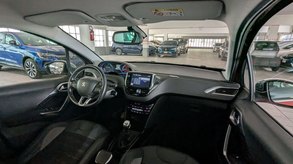 Peugeot 2008 usata a Milano (13)